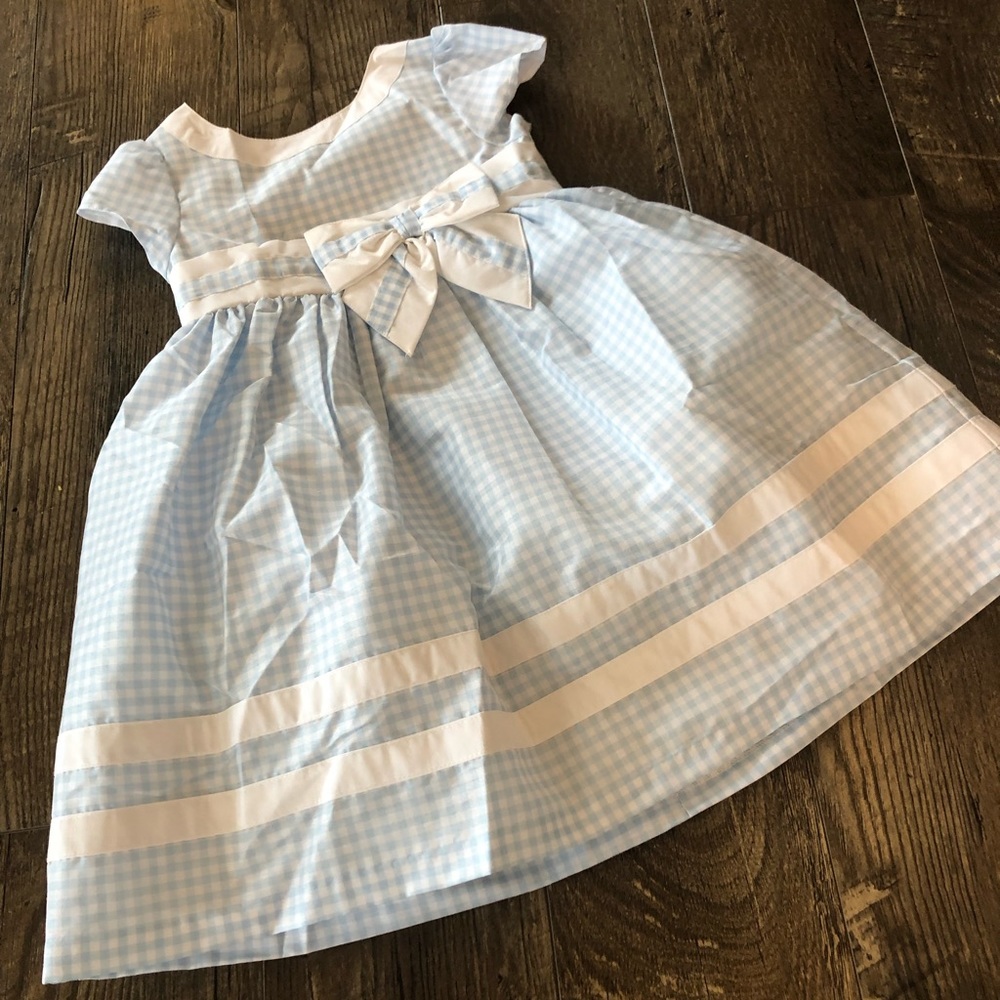SOLD—NWOT Gymboree 4T Powder Blue Gingham A-line V-Neck Back Retro Dress